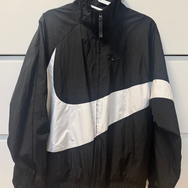 나이키 빅스우시 바람막이 스몰