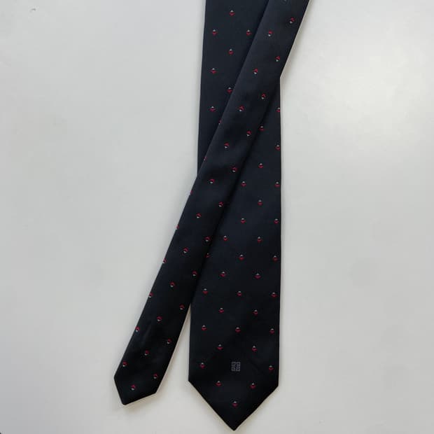 지방시 심플로고 정품 명품넥타이 (GIVENCHY) 7.8cm