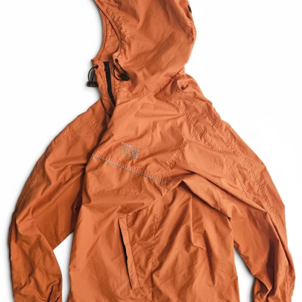 마운틴하드웨어 고프코어 바람막이 자켓