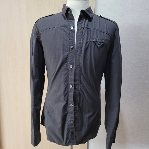 코데즈컴바인 남자 견장셔츠 100 다크그레이