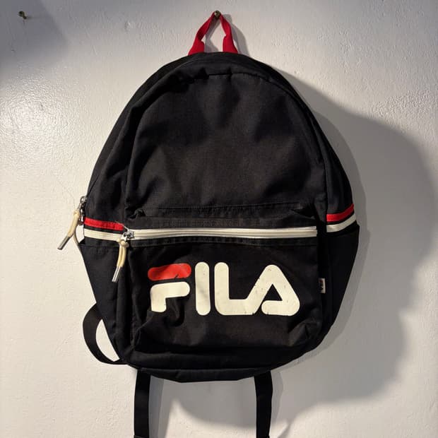 필라 백팩
