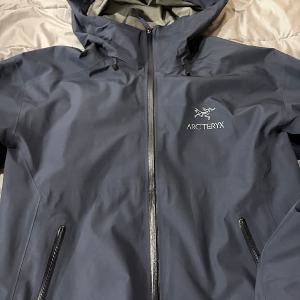 아크테릭스 베타 LT 블랙 사파이어