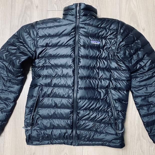 파타고니아 다운 스웨터 패딩 블랙 S