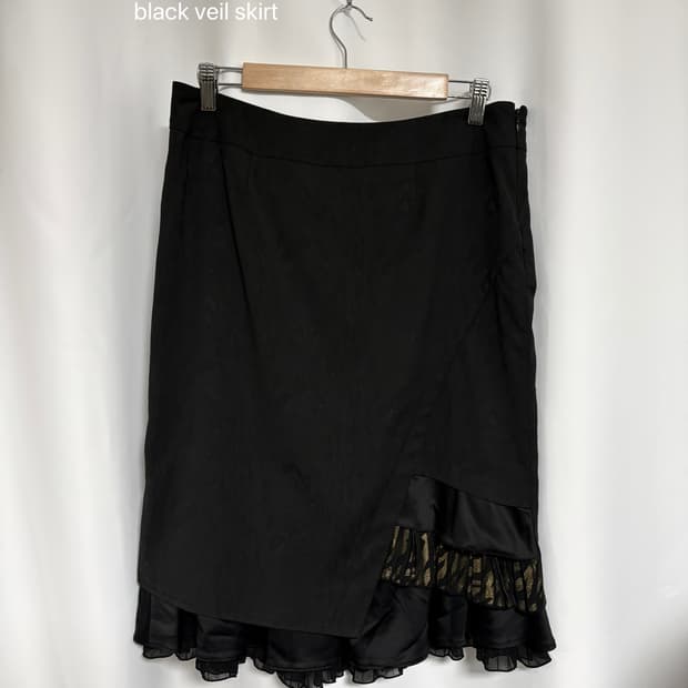 black veil skirt