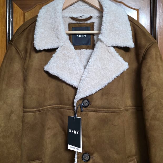 DKNY 프리미엄 비건 무스탕 XL 새상품 브라운 합피 코트 자켓 물세탁