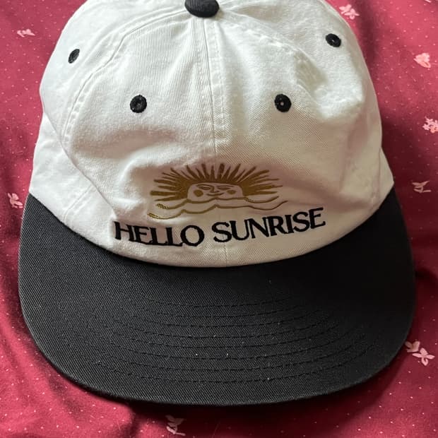 헬로 선라이즈 모자