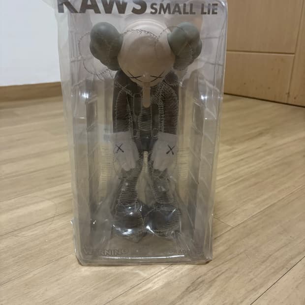 카우스 스몰라이 피규어