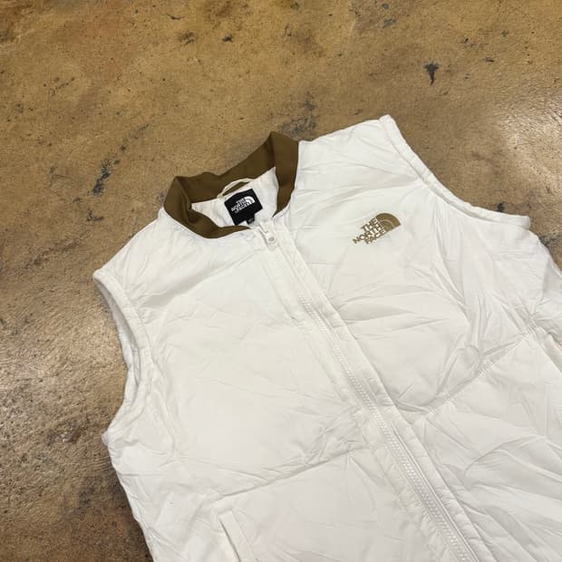 [정품/100] 노스페이스 화이트 패딩 조끼 b14