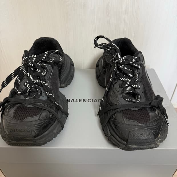 (42) 발렌시아가 3xl 블랙 밑창보강 스니커즈
