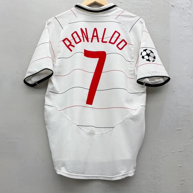 나이키 03-05 맨체스터 유나이티드 어웨이 챔스킷 호날두