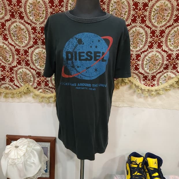 빈티지 디젤 유니버스 로고 반팔티 diesel