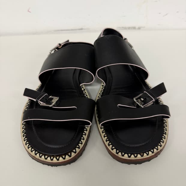 정품) TODS 토즈 여성 블랙 버클 스트랩 샌들 37