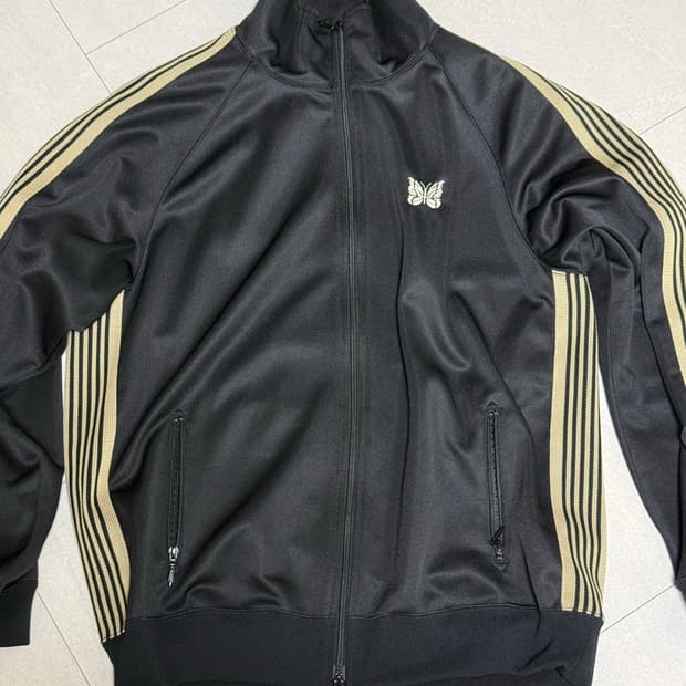 니들스 lhp 트랙자켓 xl 검노색 
