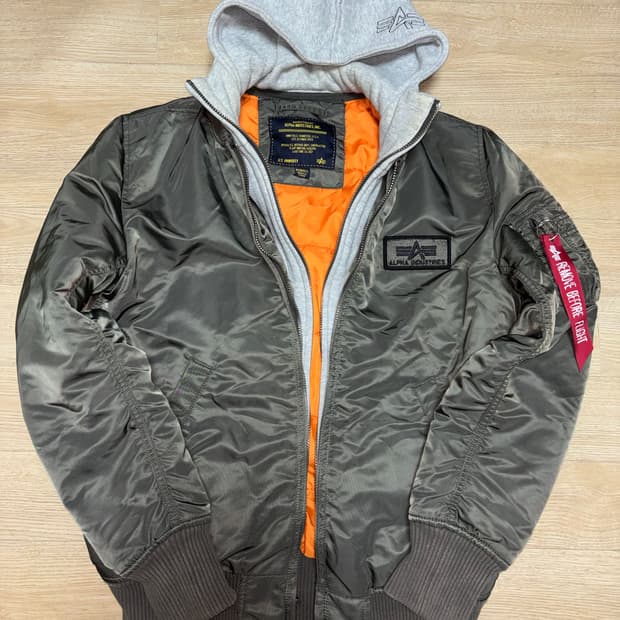 알파인더스트리 ma-1 후드봄버