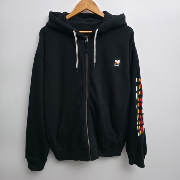 [M] 코닥 블랙 후드 집업
