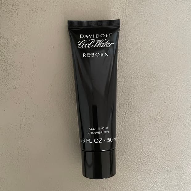 [무배/국문]다비도프 쿨워터 리본 올인원 향수샤워젤 50ml