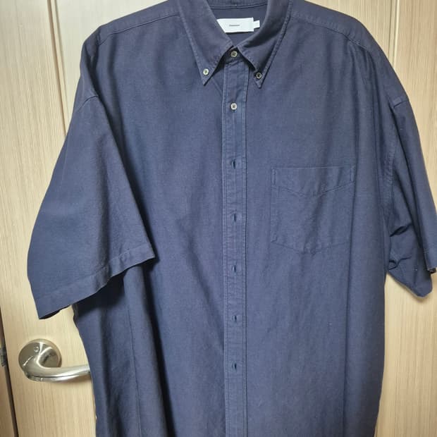 그라프페이퍼 bd 오버 반팔셔츠 free