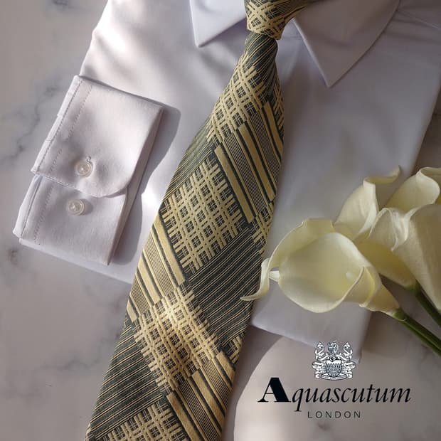 아쿠아스큐텀 실크 아이보리 체크 넥타이 9.5cm A+등급 A19008
