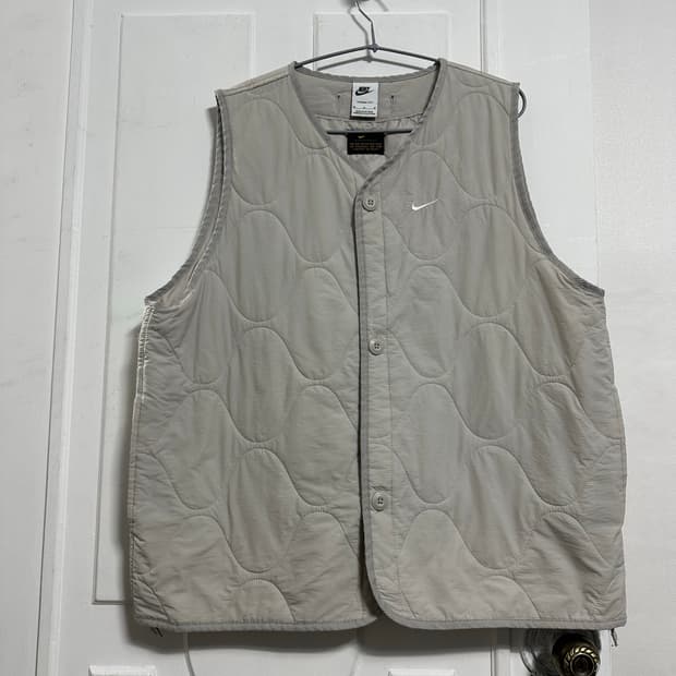 나이키 우븐 인슐레이티드 밀리터리 베스트