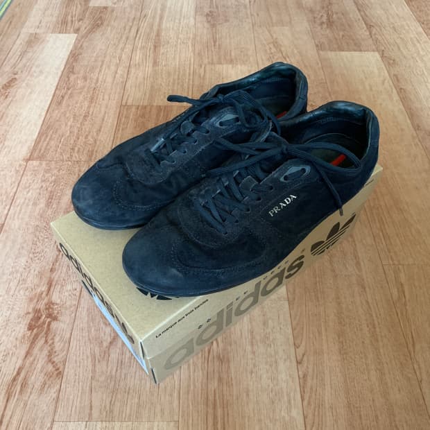 빈티지 프라다 스웨이드 스니커즈 uk7