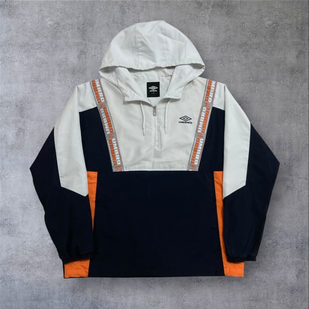 엄브로 스몰 로고 믹스 컬러 바람막이 아노락