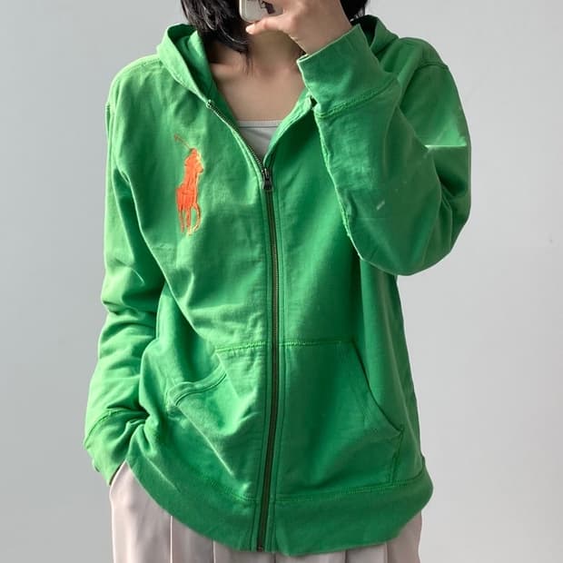 폴로 후드집업