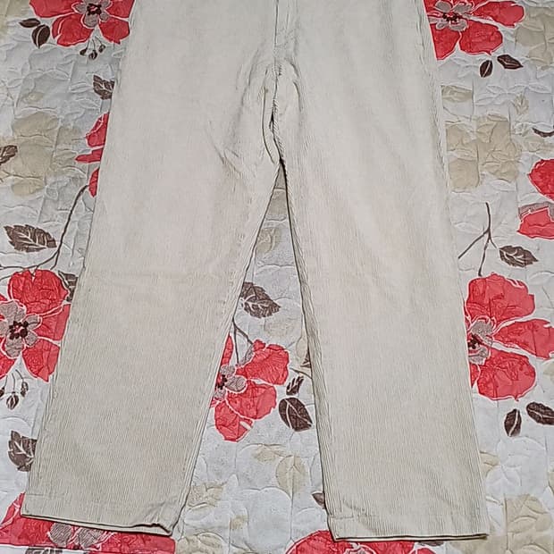 유니클로 코듀로이바지 33인치 기장98