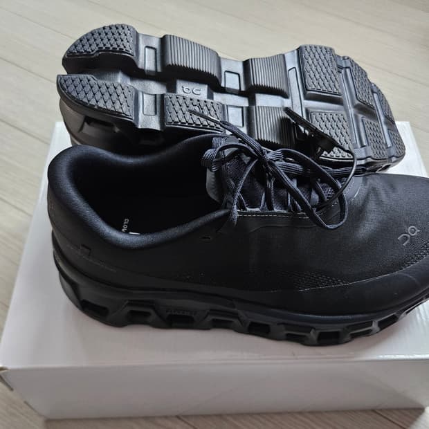 270)파프온 클라우드몬스터 블랙(새제품급)