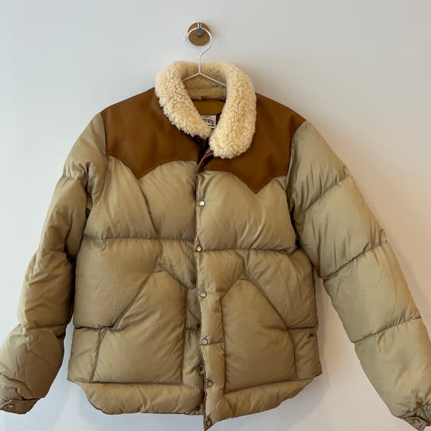 Rocky Mountain Featherbed 패딩 42 사이즈팝니다