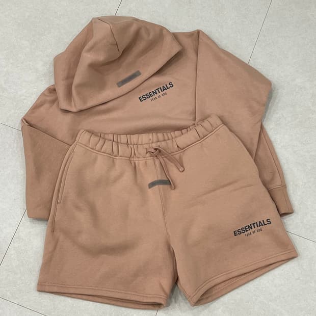 피어오브갓 에센셜 풀오버 매트 블러쉬 - 21FW 셋업