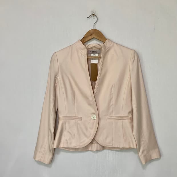 지방시 빈티지 베이비핑크 노카라 원버튼 여성 자켓 38 하객룩