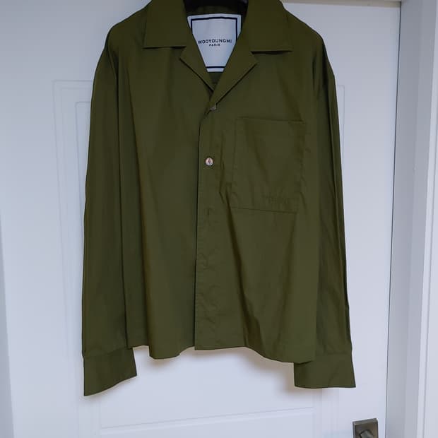 우영미 21fw 오픈카라 셔츠 팝니다