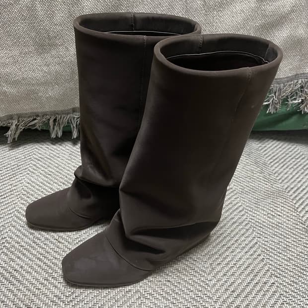 쓰리투에이티 부츠 다크브라운 - 235