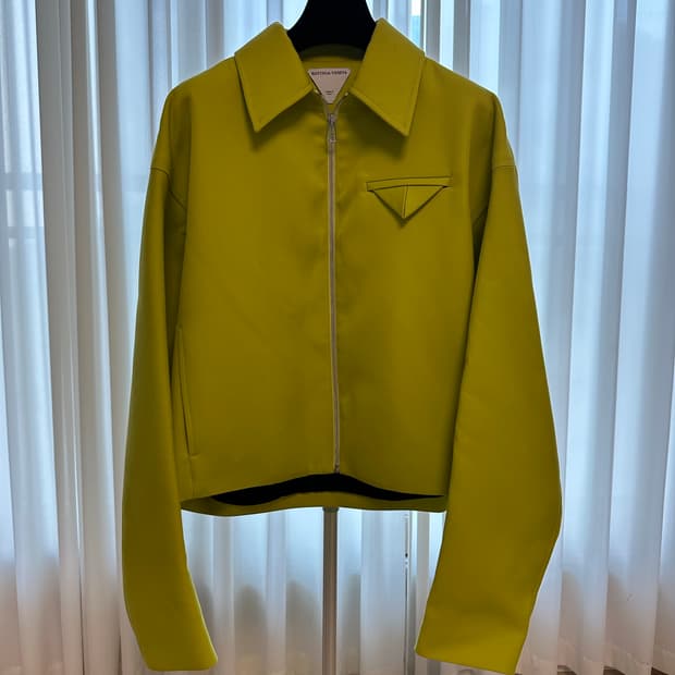 보테가 베네타 크롭 자켓 / 46