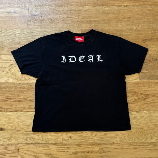 032C 올드잉글리시 로고 티셔츠