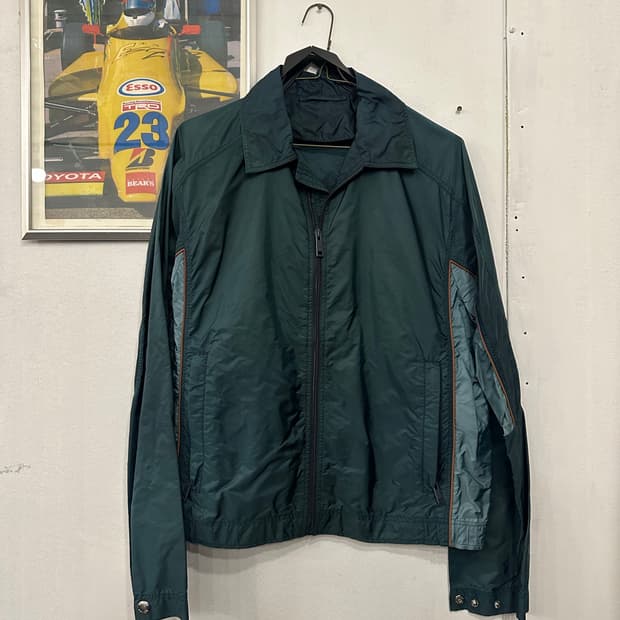 46)프라다 바람막이