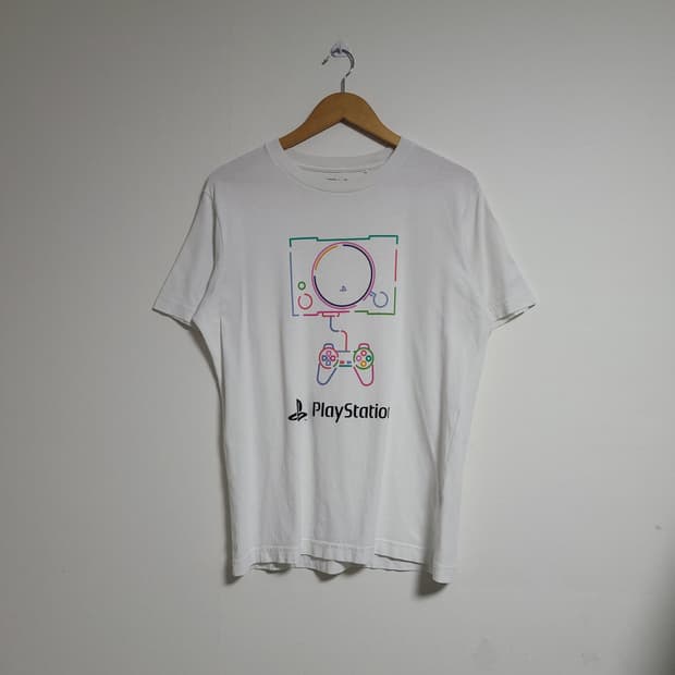 (M)UNIQLO 유니클로 플레이스테이션 흰색 반팔 티셔츠