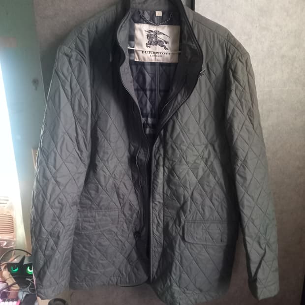 버버리퀄팅자켓100