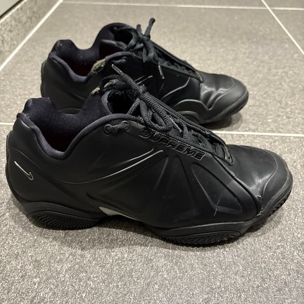 슈프림 나이키 코트포짓 275