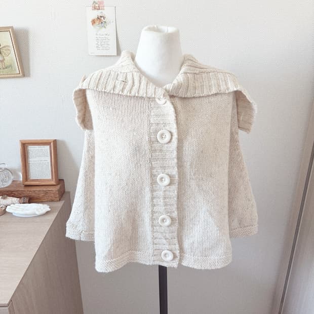 사랑스러운 보카시 케이프 가디건