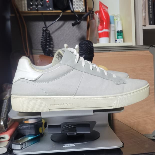 에르메네질도제냐 스니커즈