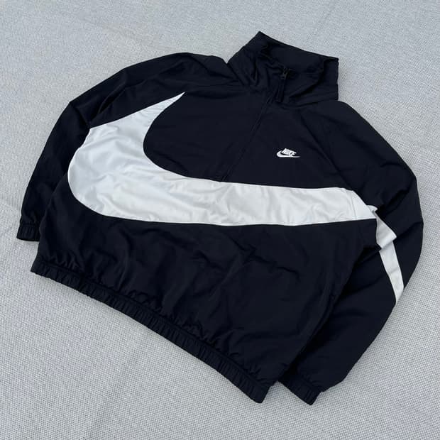 Nike Big Swoosh Windbreaker Jacket