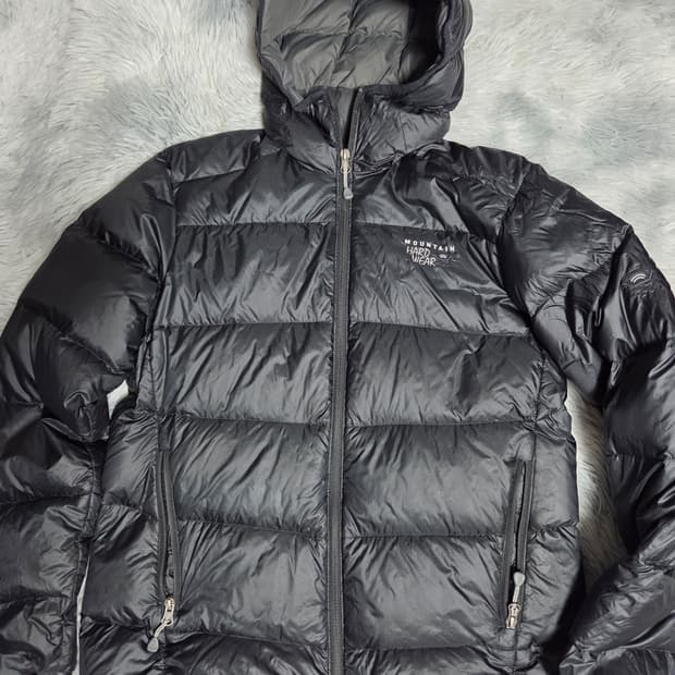 마운틴하드웨어 고프코어 블랙 패딩