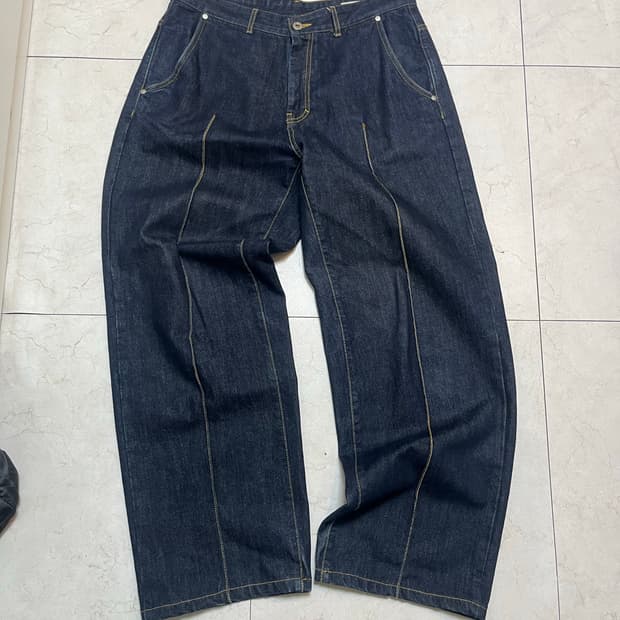 셔터 shirter 프론트 스티치 와이드 데님 34inch