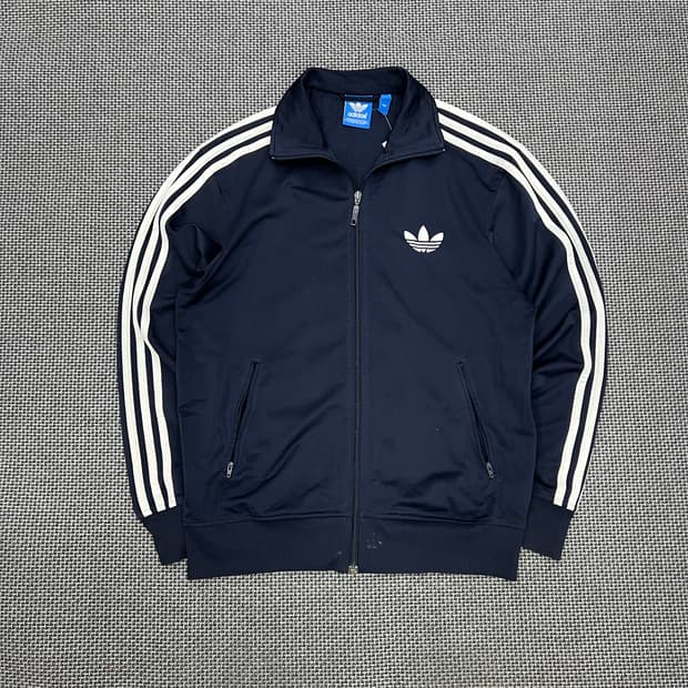 착샷O 아디다스 네이비 구파이어버드 져지 100