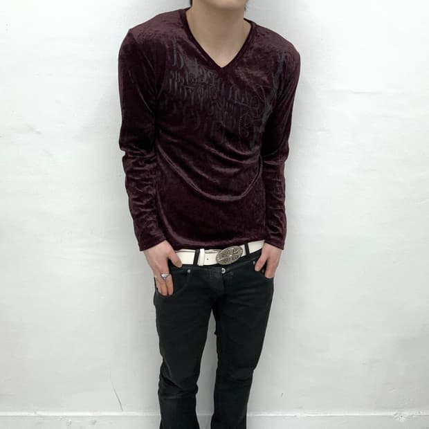 Semantic design lettering burgundy sleev