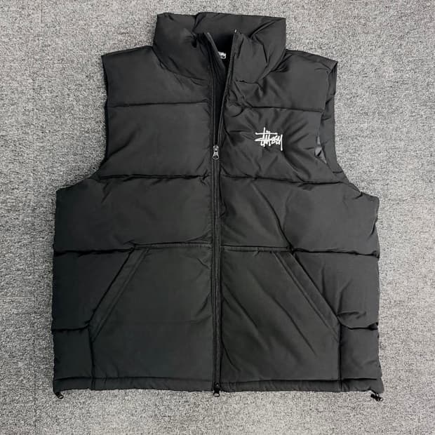 스투시 패딩 조끼 블랙