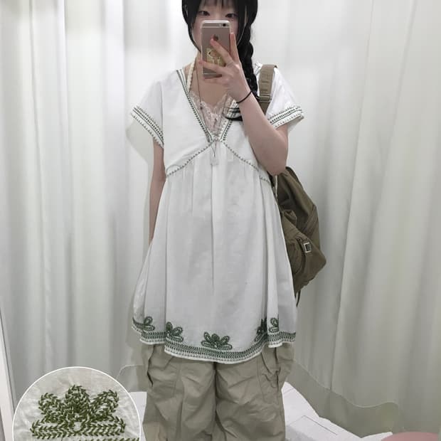 hagumi Embroidered dress