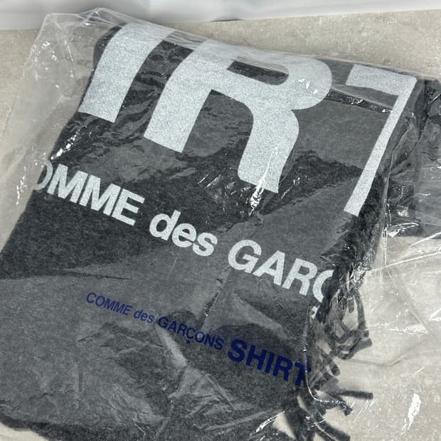 꼼데가르송 셔츠 빅 로고 울 머플러