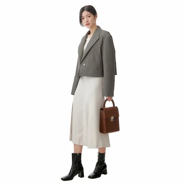 아모멘토 AMOMENTO 패딩 크롭 자켓 [새상품]